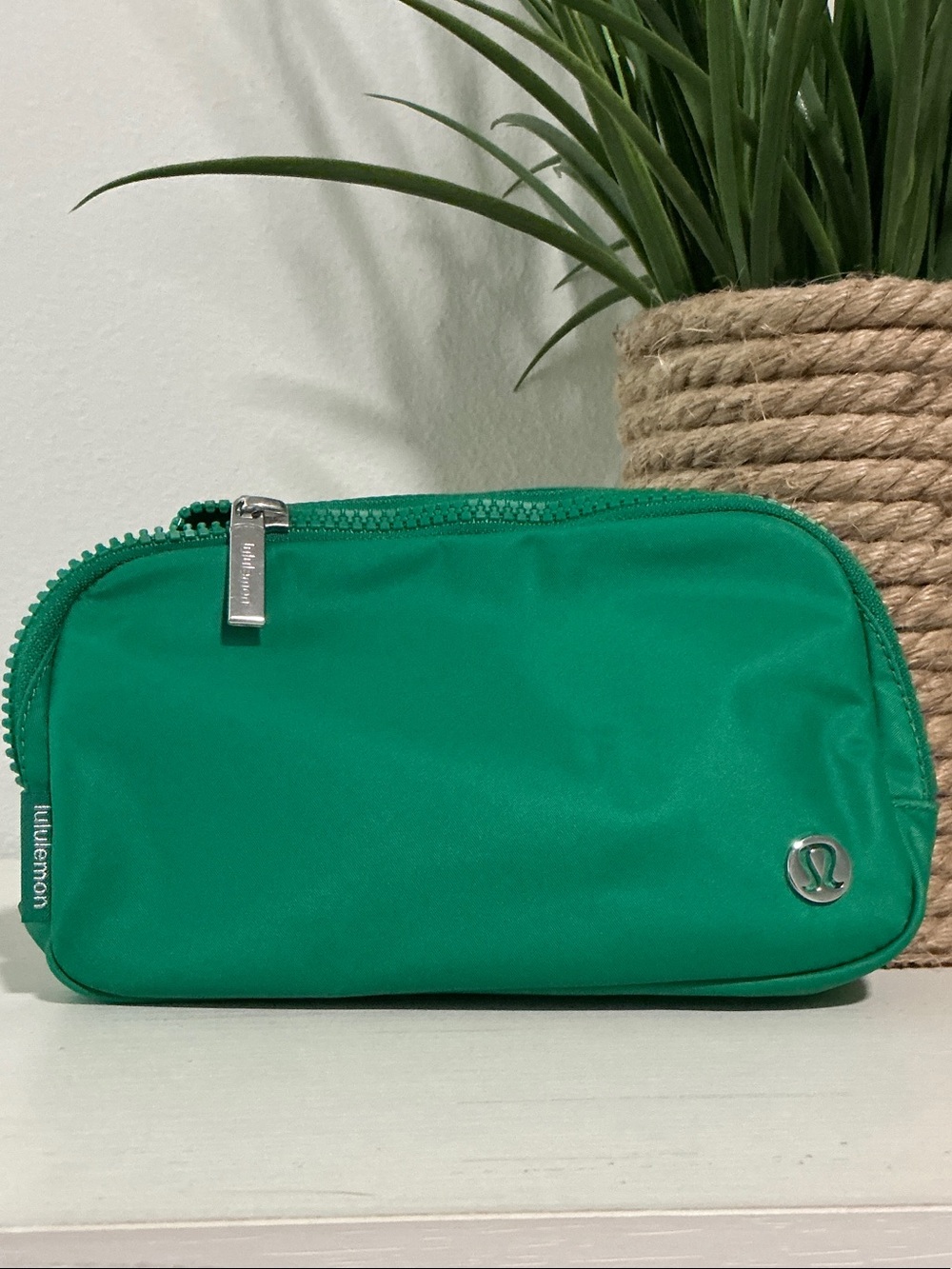 Lululemon athletica Everywhere Belt Bag in Race car Green